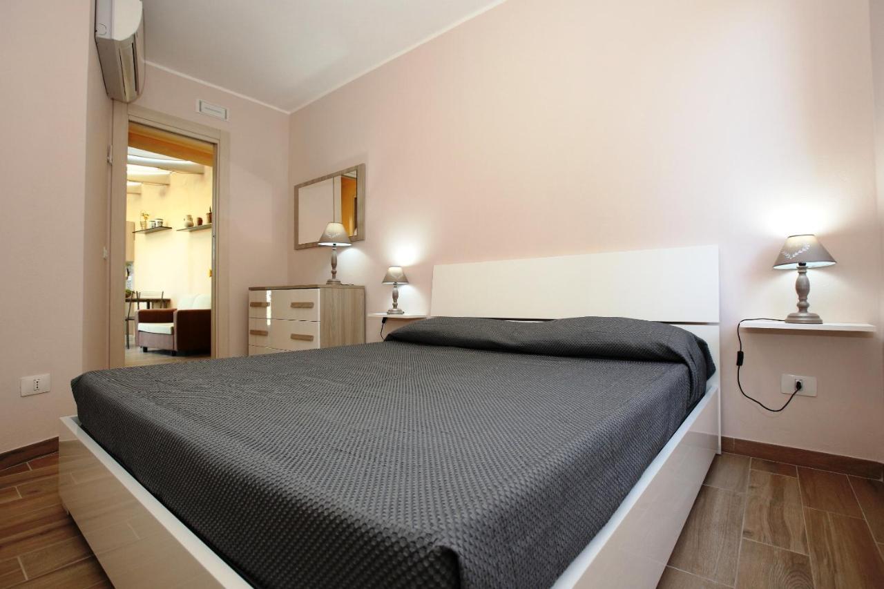 Re Sole Case Vacanze - Esclusivo Attico M A R T E Con Spaziosissima Terrazza Solarium Attrezzata Avola Exterior foto