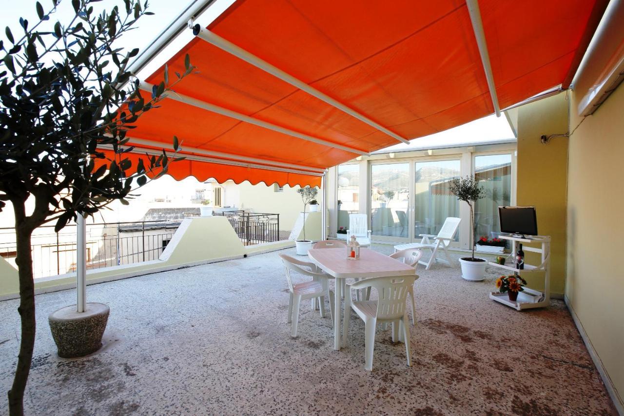 Re Sole Case Vacanze - Esclusivo Attico M A R T E Con Spaziosissima Terrazza Solarium Attrezzata Avola Exterior foto
